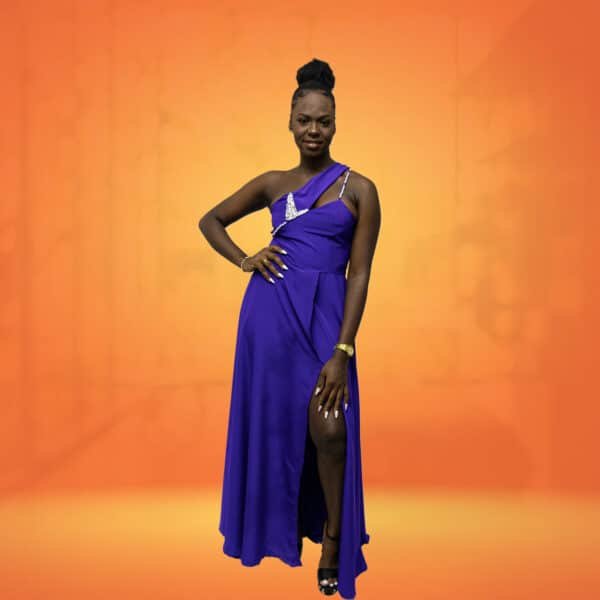 Robe bleu fente avant